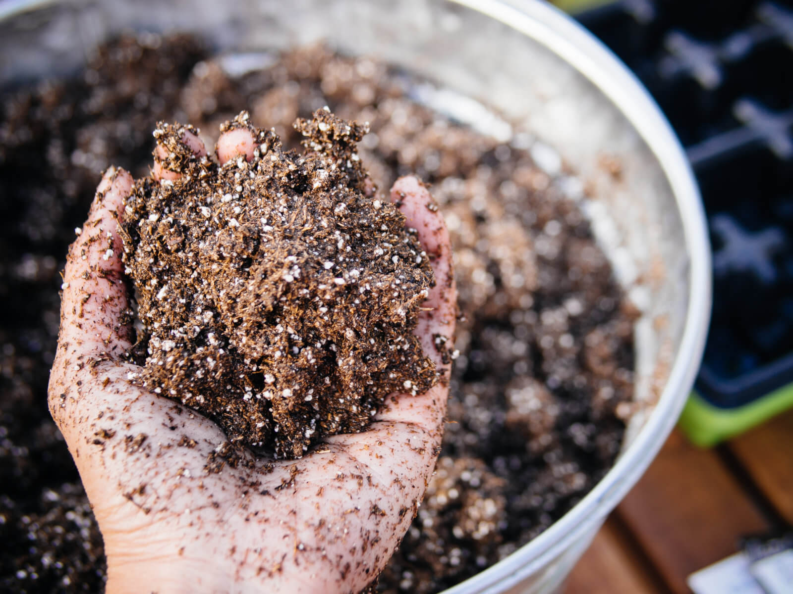 how much perlite should you add to potting soil