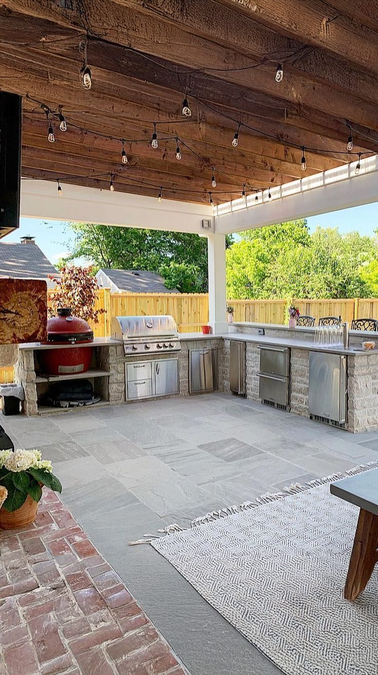 20+ Stylish and Functional Outdoor Kitchen Design Inspirations - Grow ...