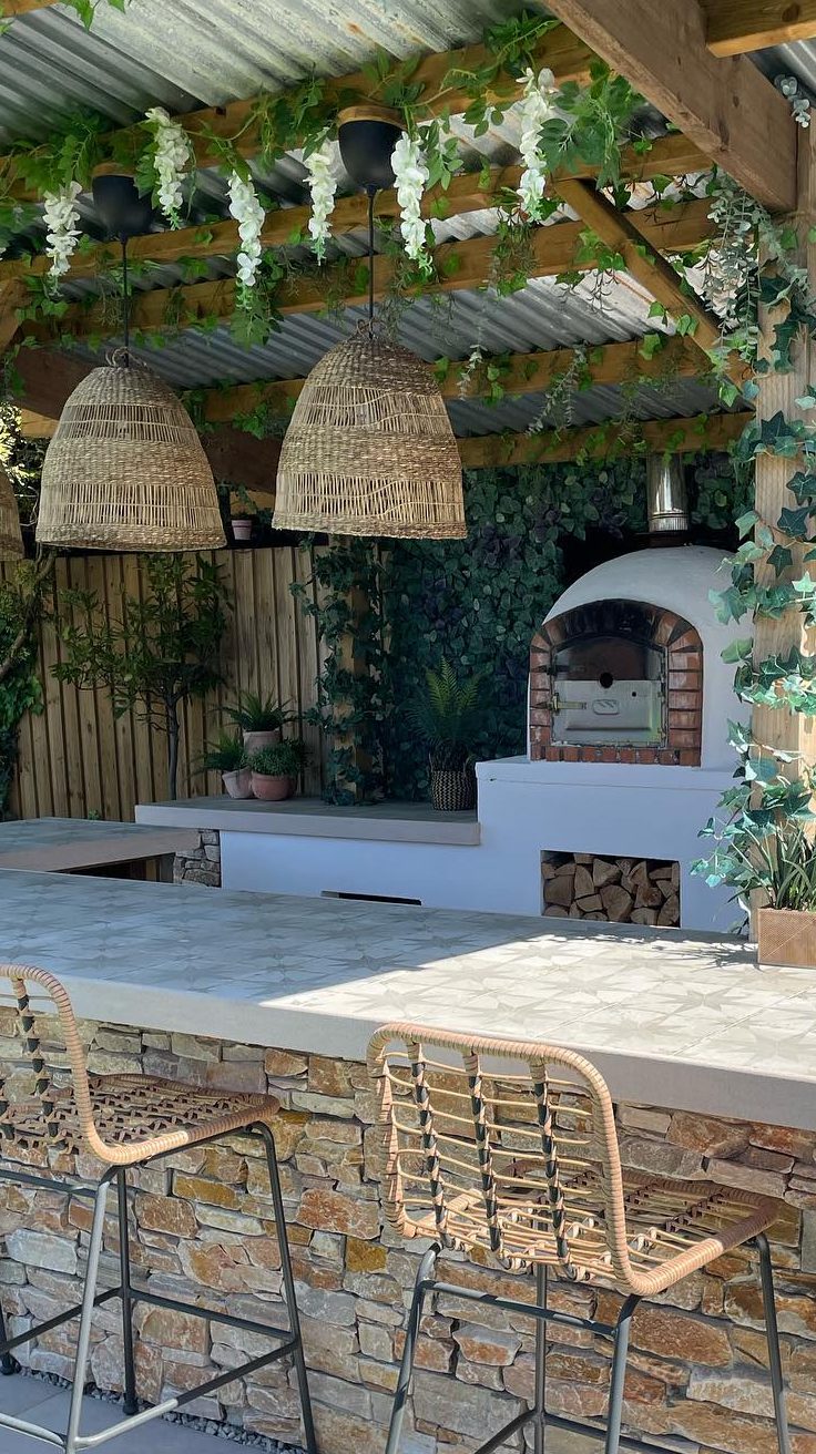 20+ Stylish and Functional Outdoor Kitchen Design Inspirations - Grow ...