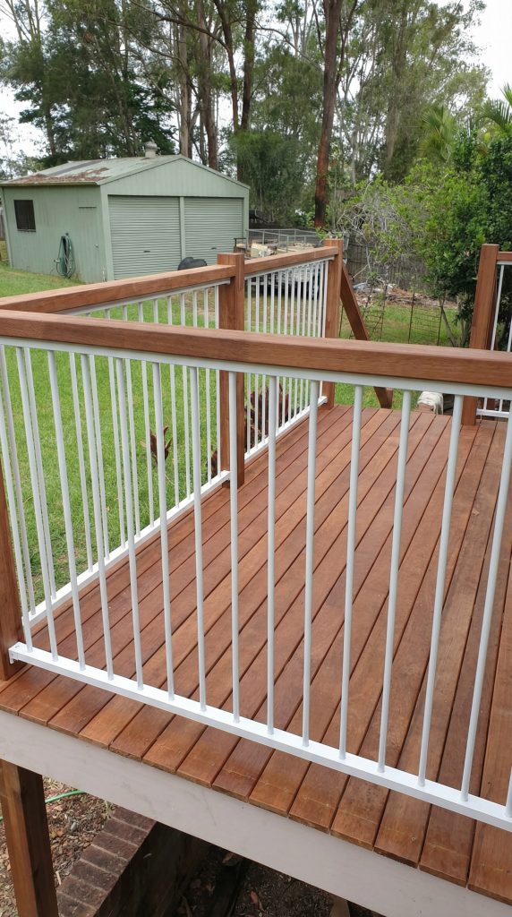 28+ Sleek Deck Railing Ideas To Transform Your Deck - Grow Your Yard
